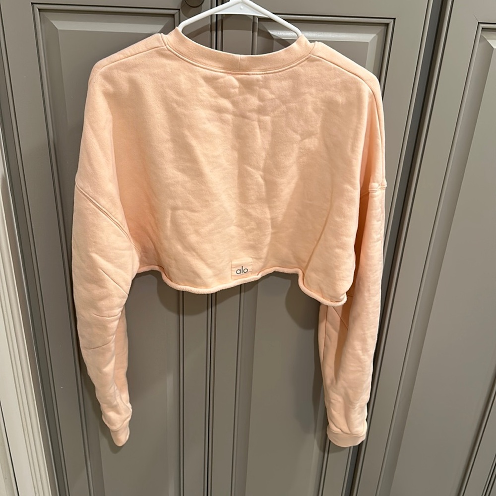 Cropped dance Alo sweater light pink!